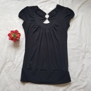 Cute black peekaboo back shirt